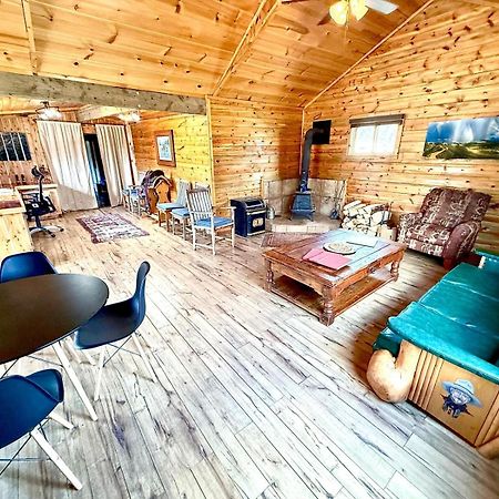 Aubin Sky Lodging At The Yl Ranch Savery Exteriér fotografie