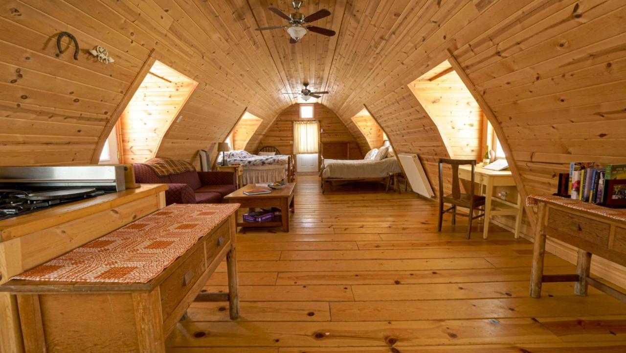 Aubin Sky Lodging At The Yl Ranch Savery Exteriér fotografie