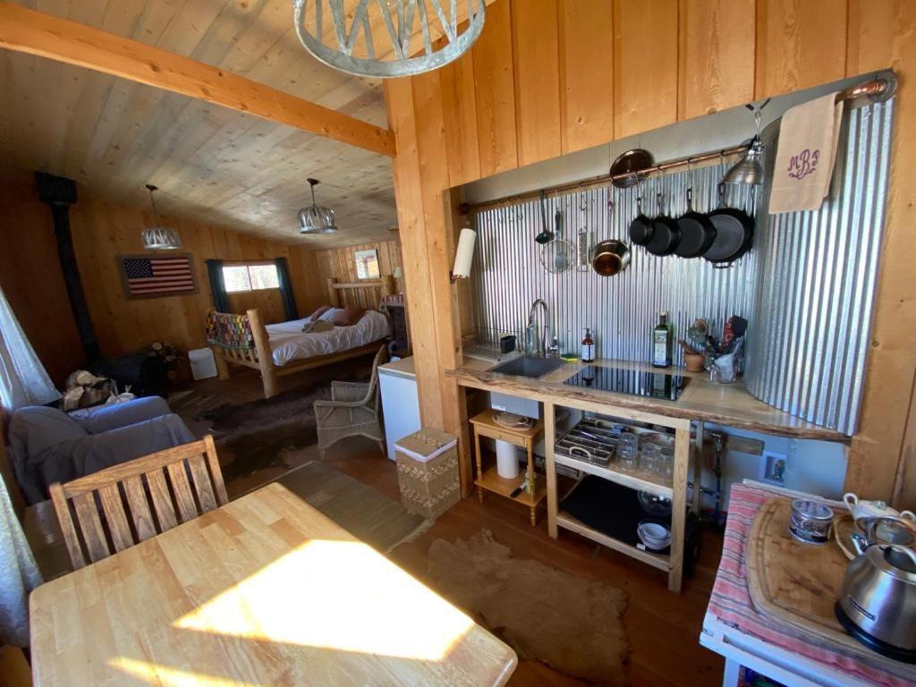 Aubin Sky Lodging At The Yl Ranch Savery Exteriér fotografie
