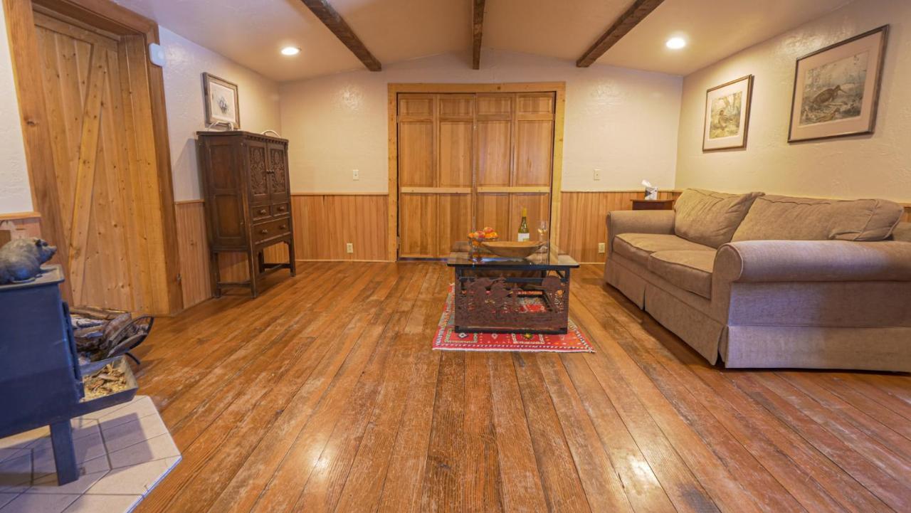 Aubin Sky Lodging At The Yl Ranch Savery Exteriér fotografie