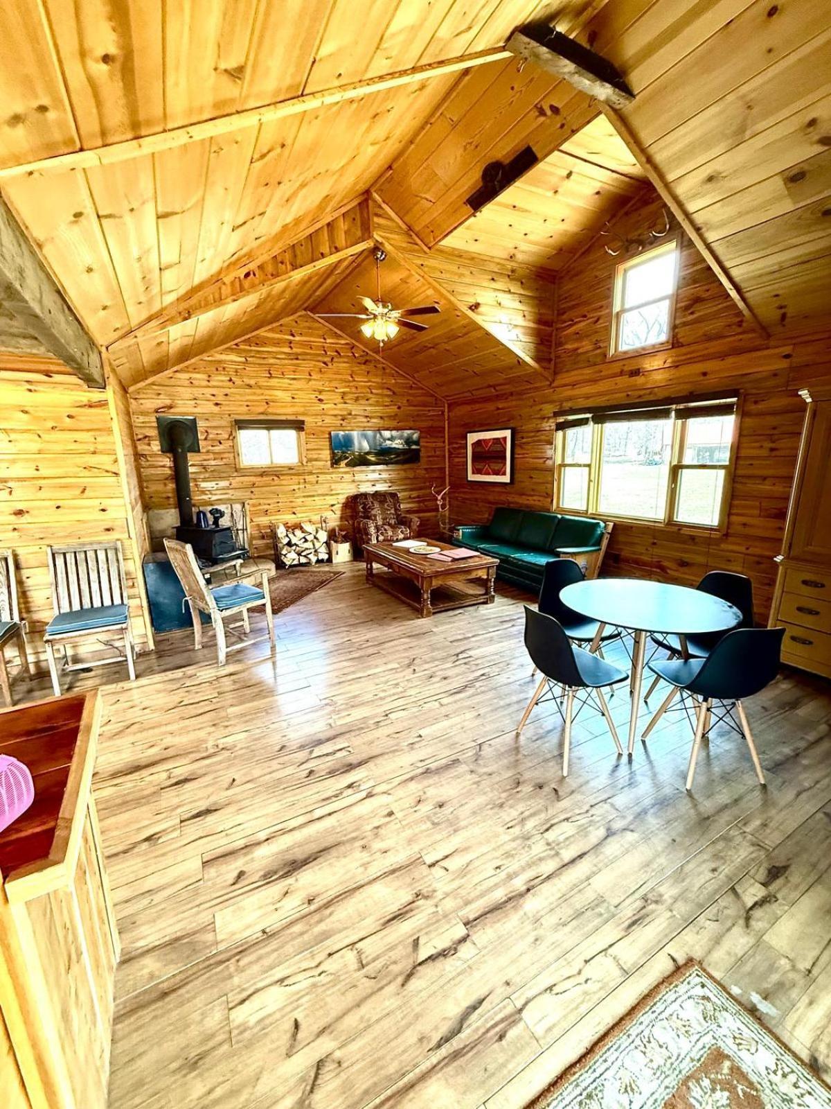 Aubin Sky Lodging At The Yl Ranch Savery Exteriér fotografie